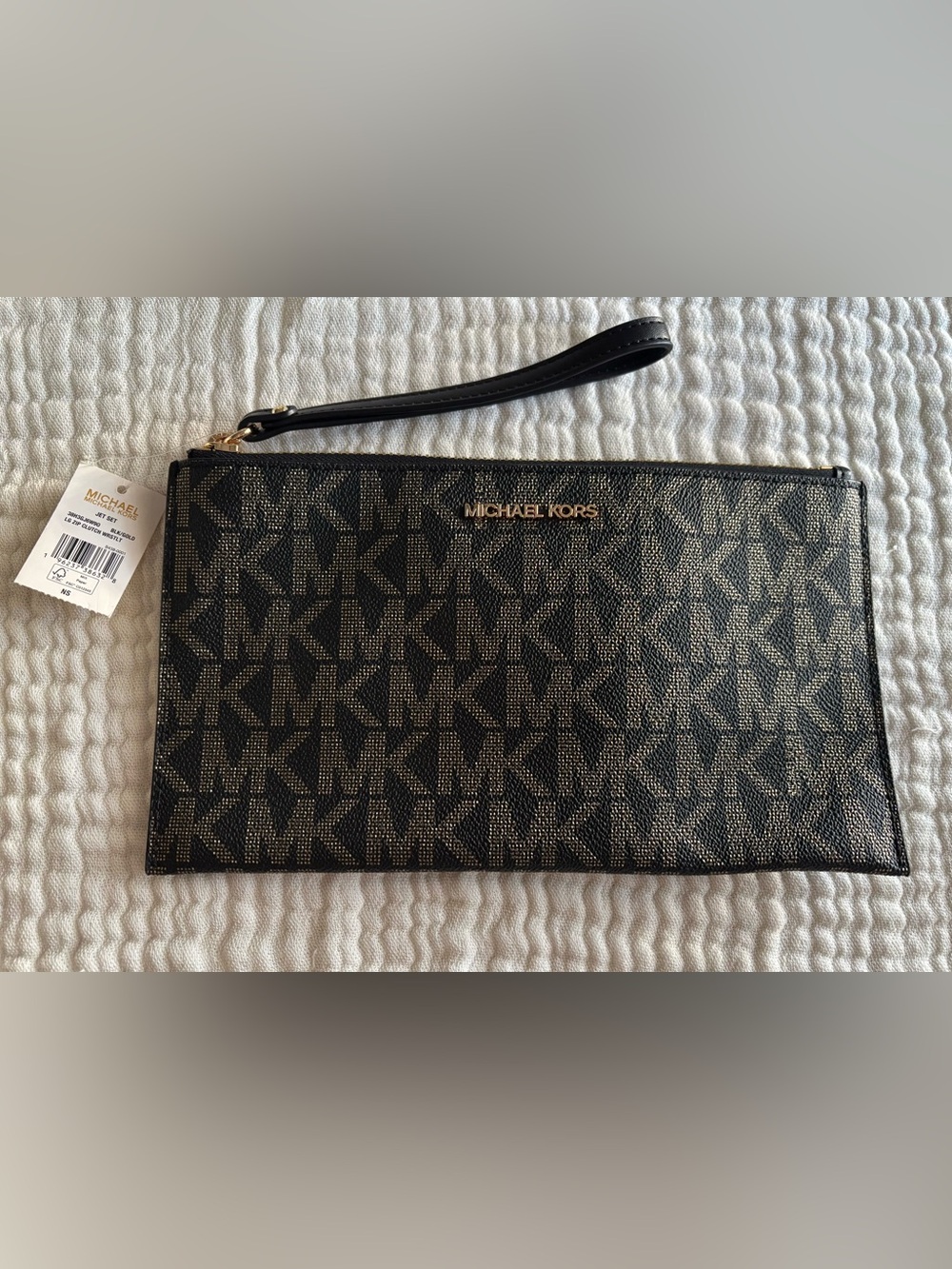 Michael Kors Jet Set Large Zippered Clutch Wristlet – Black & Gold 🖤✨